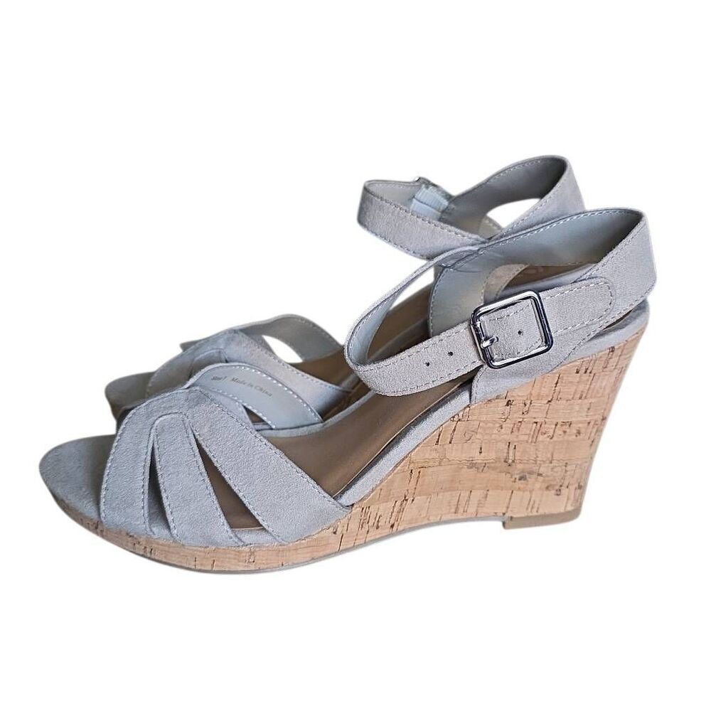 Dolce Vita DV8 Women's Size 7 Lt Gray Microsuede Cork Wedges